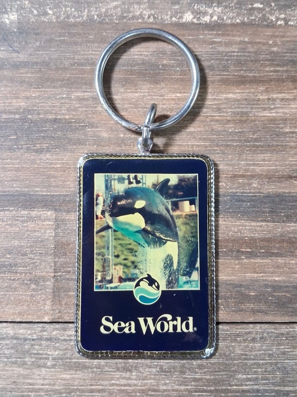 Vintage Seaworld Orca Bag Tag Black White Whale Keychain Shamu Charm